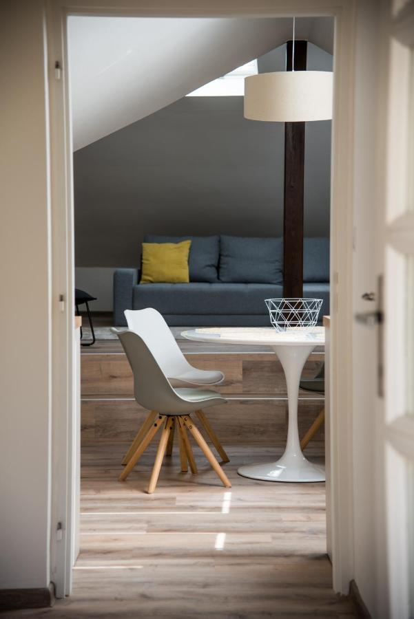Veritas Apartment *